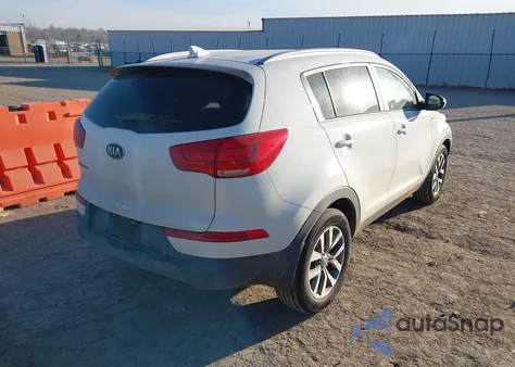 2015 Kia Sportage Lx z USA, uszkodzony, nr VIN KNDPBCAC9F7766084